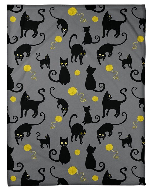 Black Cat Knit Blanket