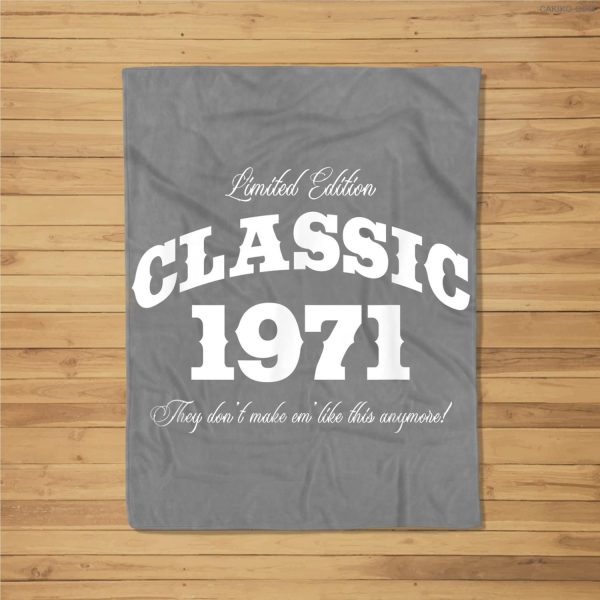 Gift For 50 Year Old Vintage Classic Car 1971 50Th Birthday Fleece Blanket