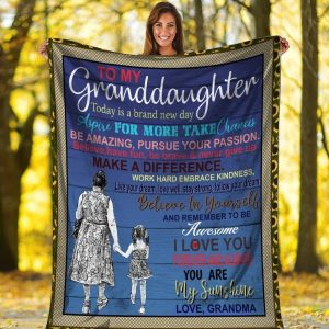 Grandma To My Granddaughter I Love You Printed Blanket