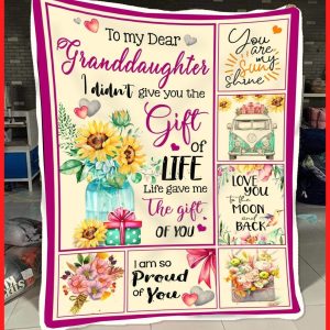 Life Gave Me The Gift Of You Giving Granddaughter Blanket