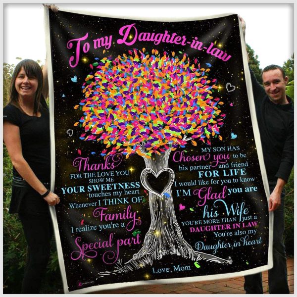 You’re Special Part In Family Giving Daughter-in-law Blanket